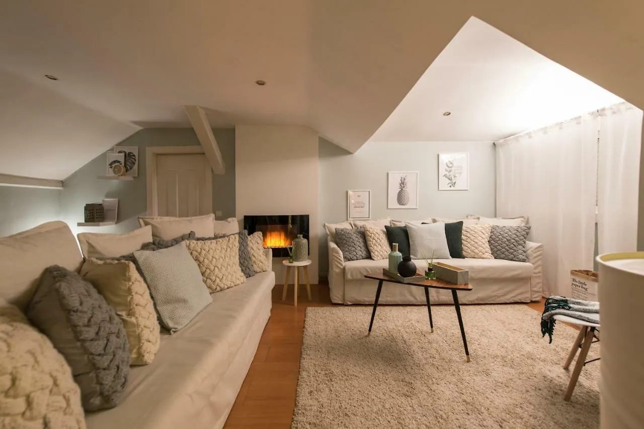 Lisbon Apartment Bairro Alto 4 0*,  Португалия