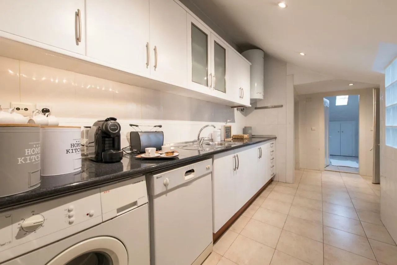 Lisbon Apartment Bairro Alto 4 Португалия