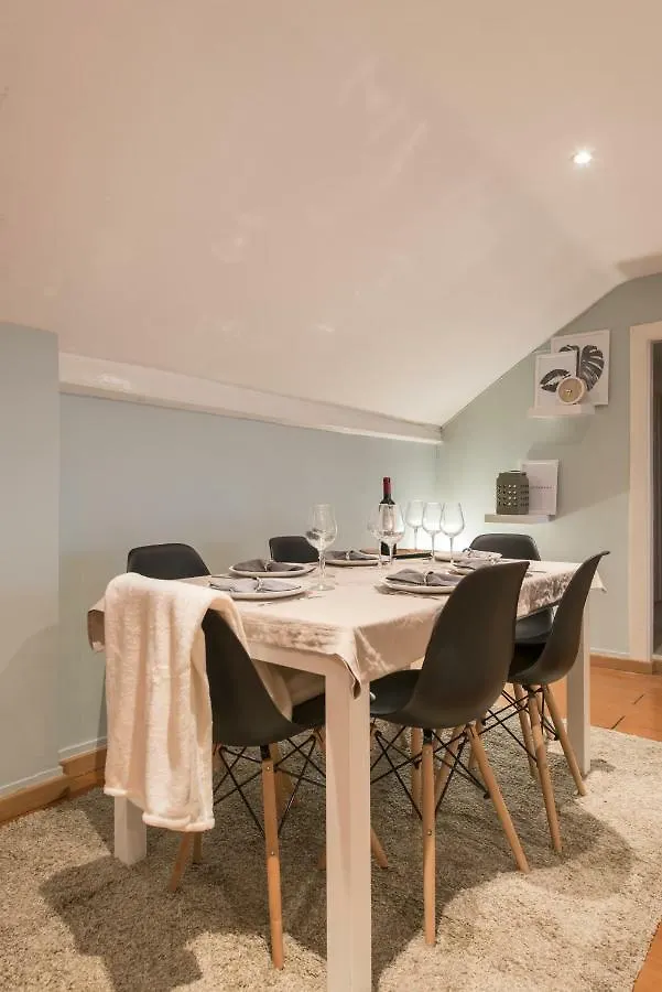 Lisbon Apartment Bairro Alto 4
